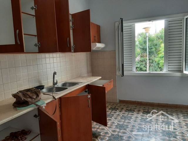 (Προς Πώληση) Κατοικία Διαμέρισμα || Πειραιάς/Νίκαια - 75 τ.μ, 2 Υ/Δ, 75.000€ 